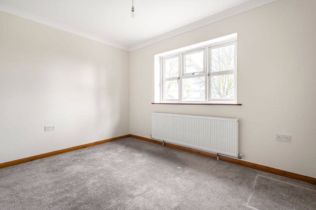 3 bedroom bungalow, Woodthorpe Road, Shuttlewood S44 - Under Offer