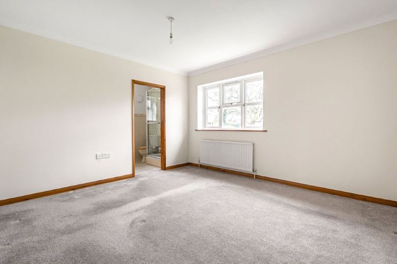 3 bedroom bungalow, Woodthorpe Road, Shuttlewood S44 - Under Offer