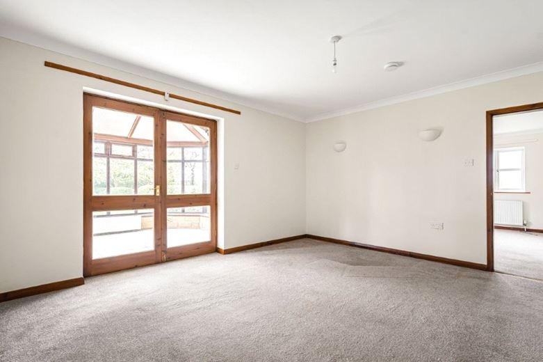 3 bedroom bungalow, Woodthorpe Road, Shuttlewood S44 - Under Offer