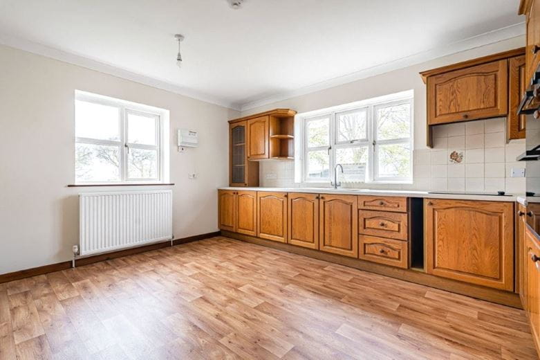 3 bedroom bungalow, Woodthorpe Road, Shuttlewood S44 - Under Offer