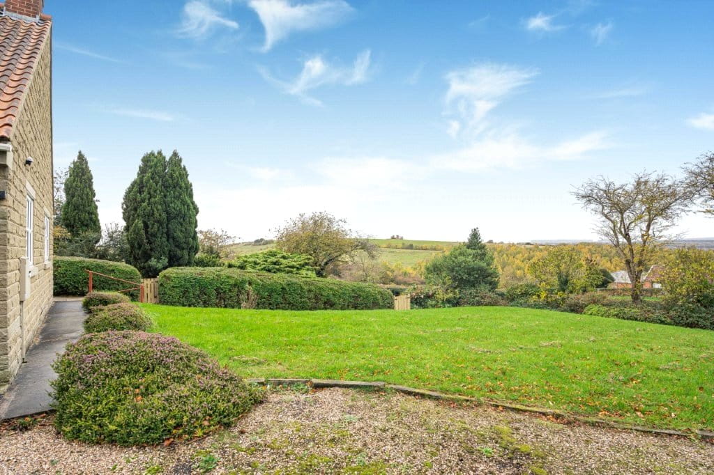 3 bedroom bungalow, Woodthorpe Road, Shuttlewood S44 - Under Offer