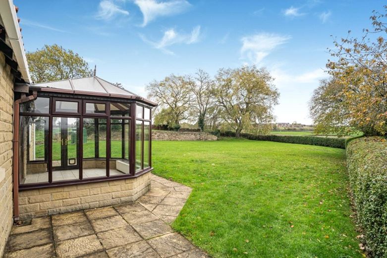 3 bedroom bungalow, Woodthorpe Road, Shuttlewood S44 - Under Offer