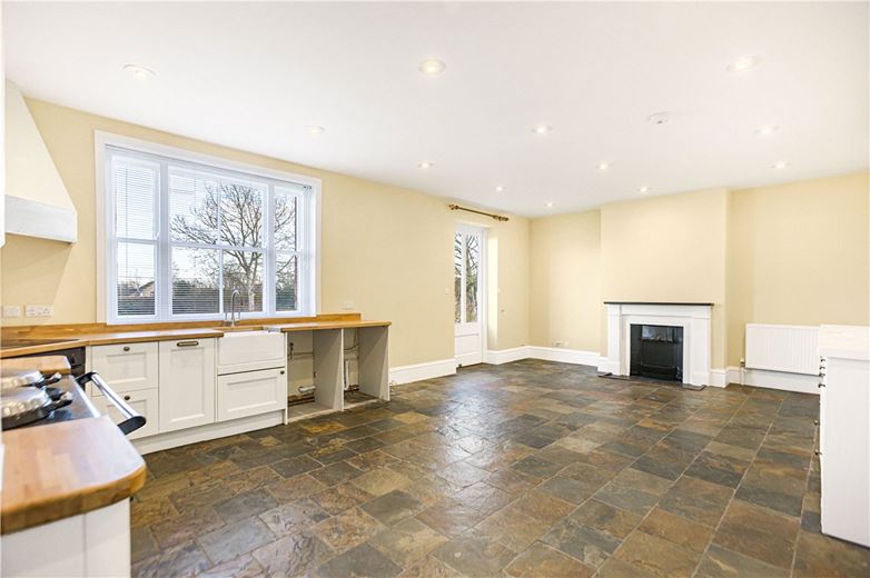 5 bedroom house, Clifton Road, Deddington OX15 - Available