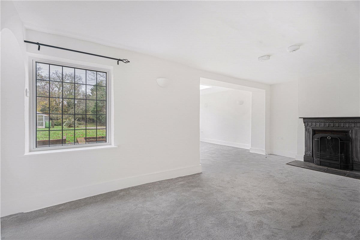 4 bedroom house, Frith Hill, South Heath HP16 - Available