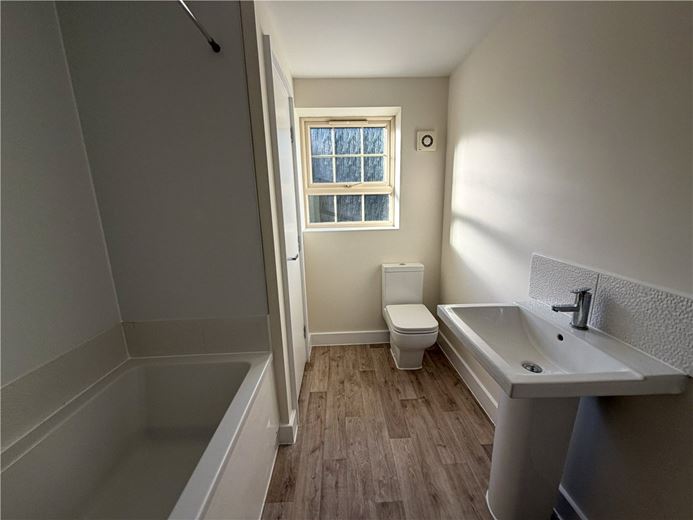 3 bedroom house, Comelybank Drive, Mexborough S64 - Let Agreed