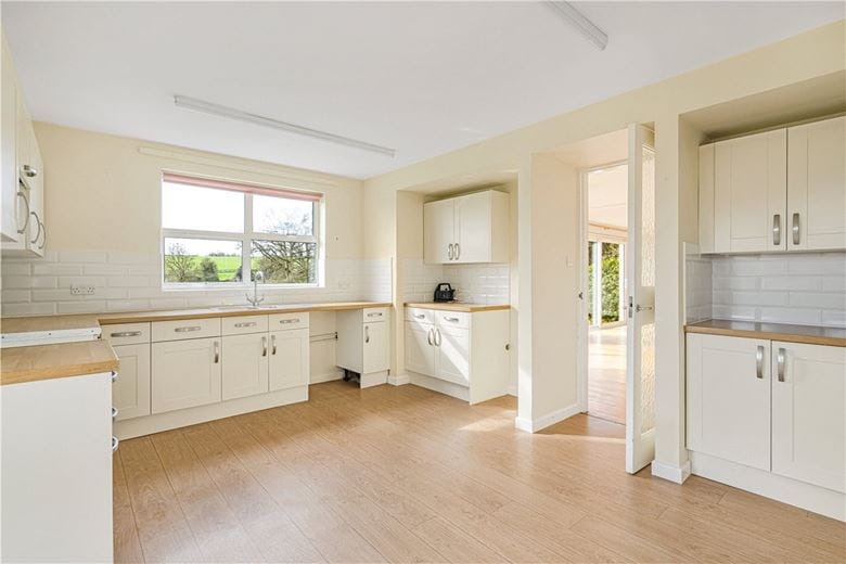 4 bedroom house, Enstone Road, Westcote Barton OX7 - Available