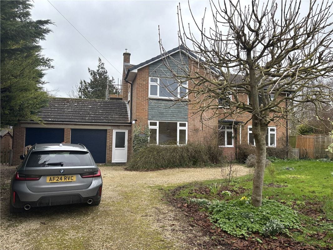 4 bedroom house, Warborough Road, Letcombe Regis OX12 - Available