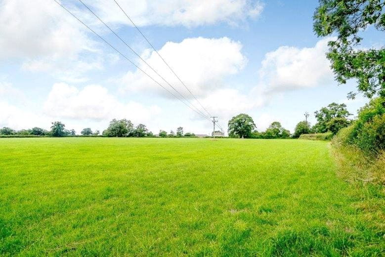 9.5 acres Farm, Main Street, Fringford OX27 - Sold