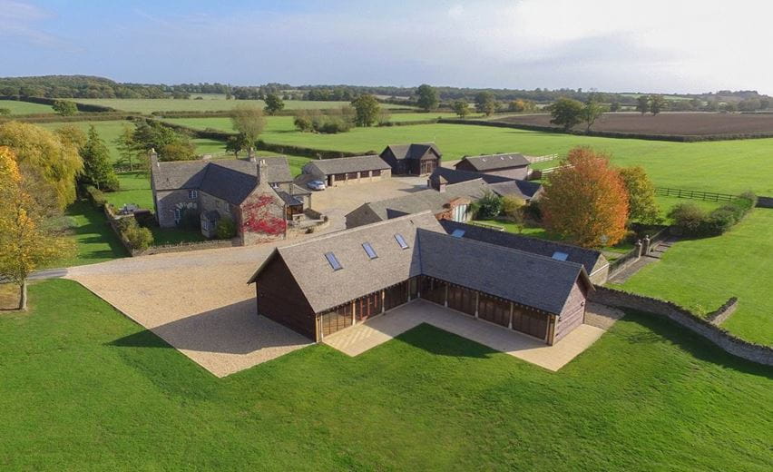  bedroom house, Lew, Bampton OX18 - Available