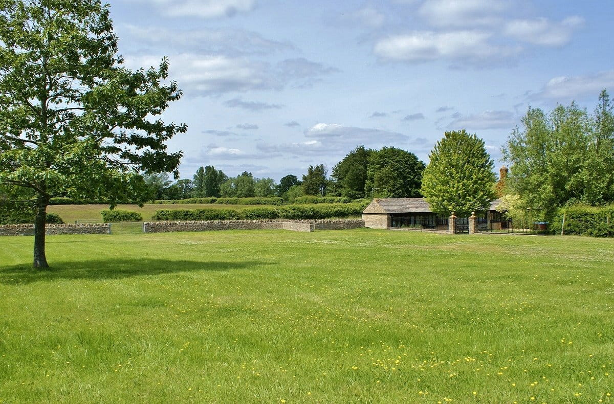 68.5 acres House, Lew, Bampton OX18 - Available