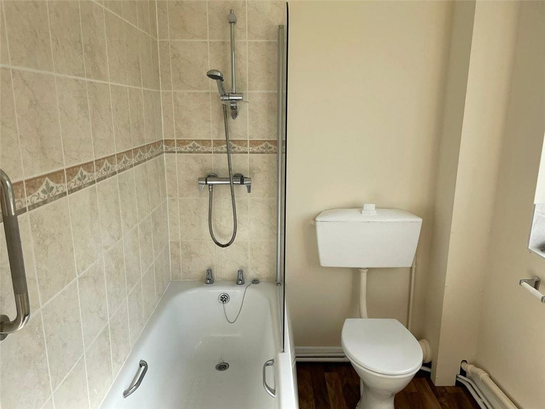 3 bedroom house, Tingrith Road, Eversholt MK17 - Available