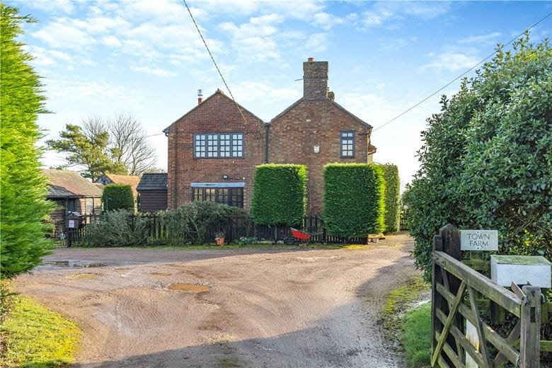 34.5 acres House, South End, Milton Bryan MK17 - Available