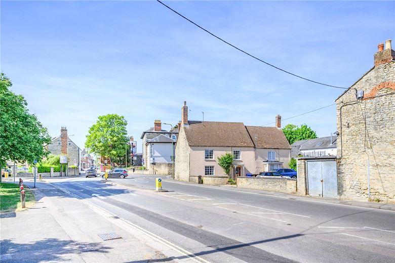  bedroom , London Road, Bicester OX26 - Available