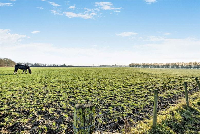  Farm, Aston Road, Haddenham HP17 - Available