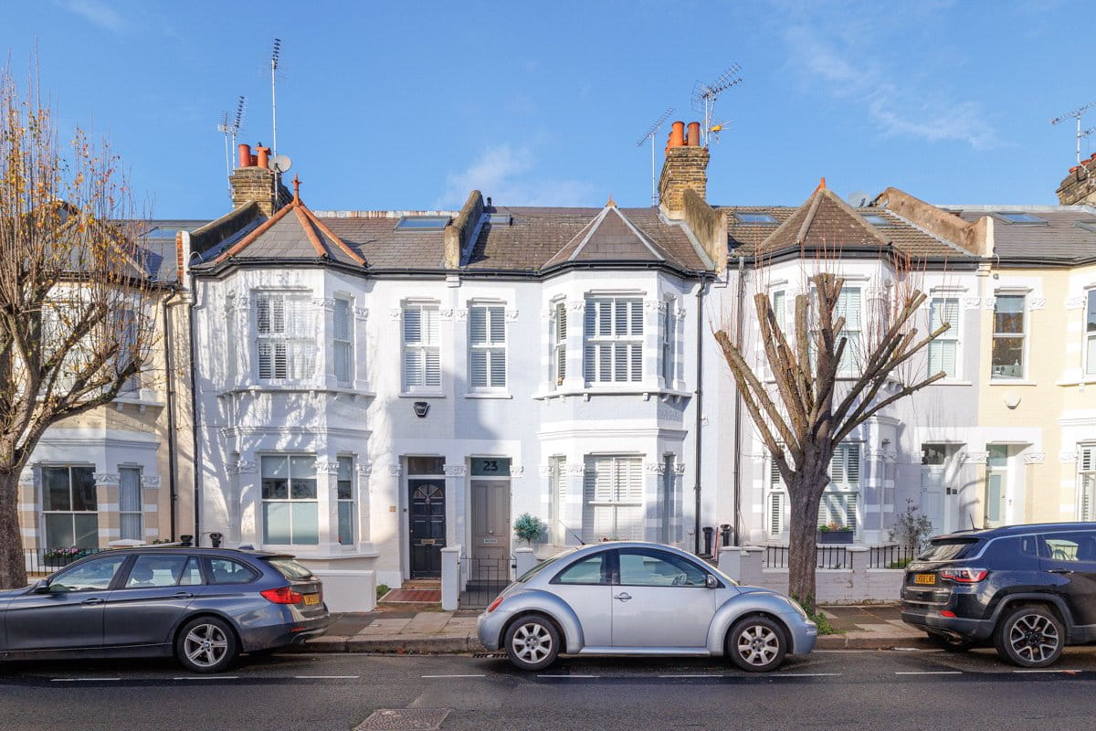 2 bedroom flat, Edgarley Terrace, London SW6
