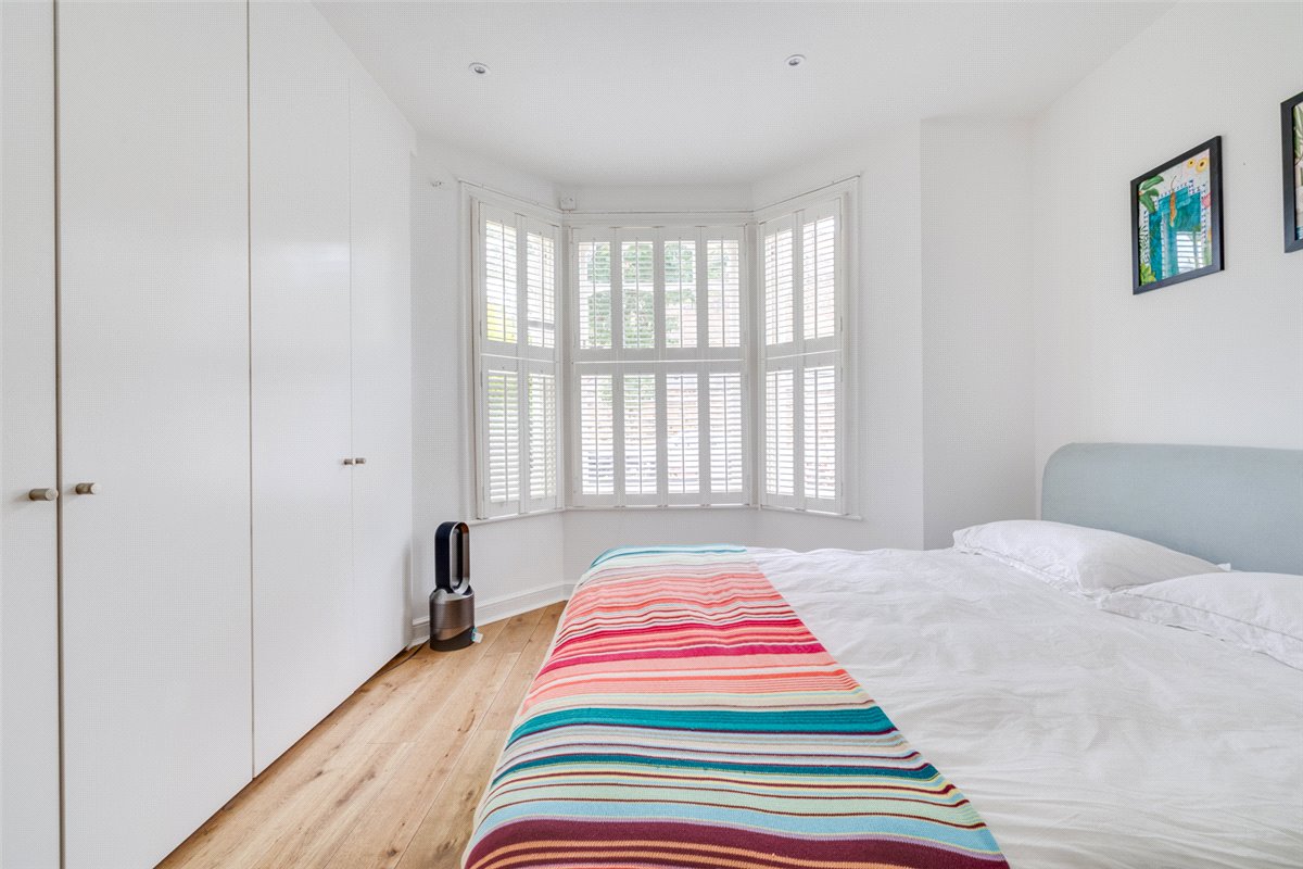 2 bedroom flat, Woodlawn Road, London SW6
