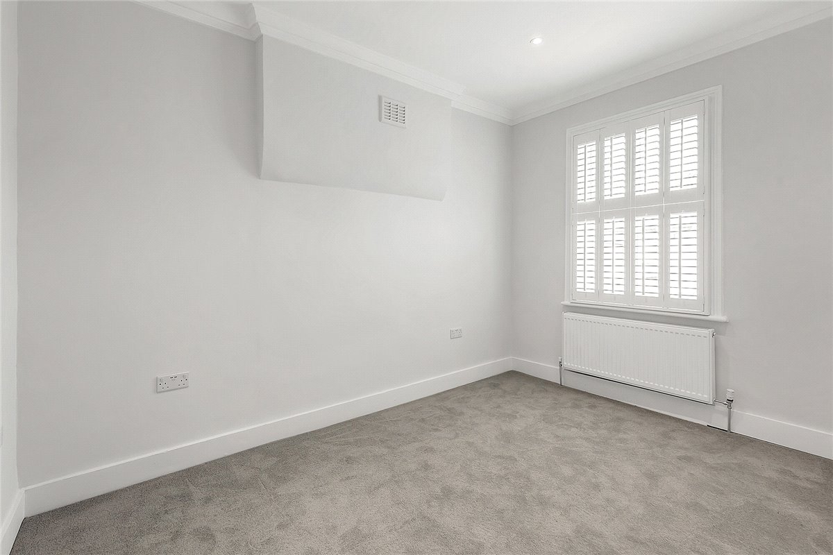 2 bedroom flat, Marville Road, London SW6 - Let Agreed