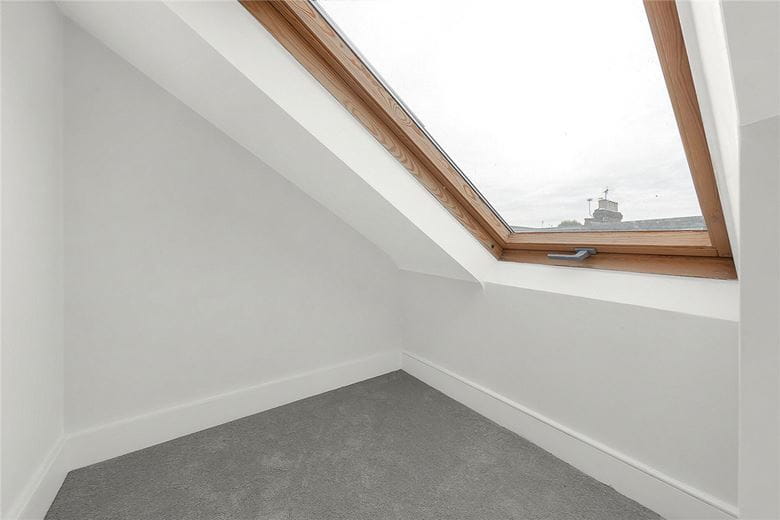 2 bedroom flat, Marville Road, London SW6 - Let Agreed