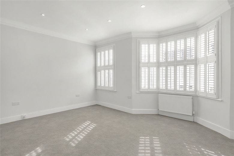2 bedroom flat, Marville Road, London SW6 - Let Agreed
