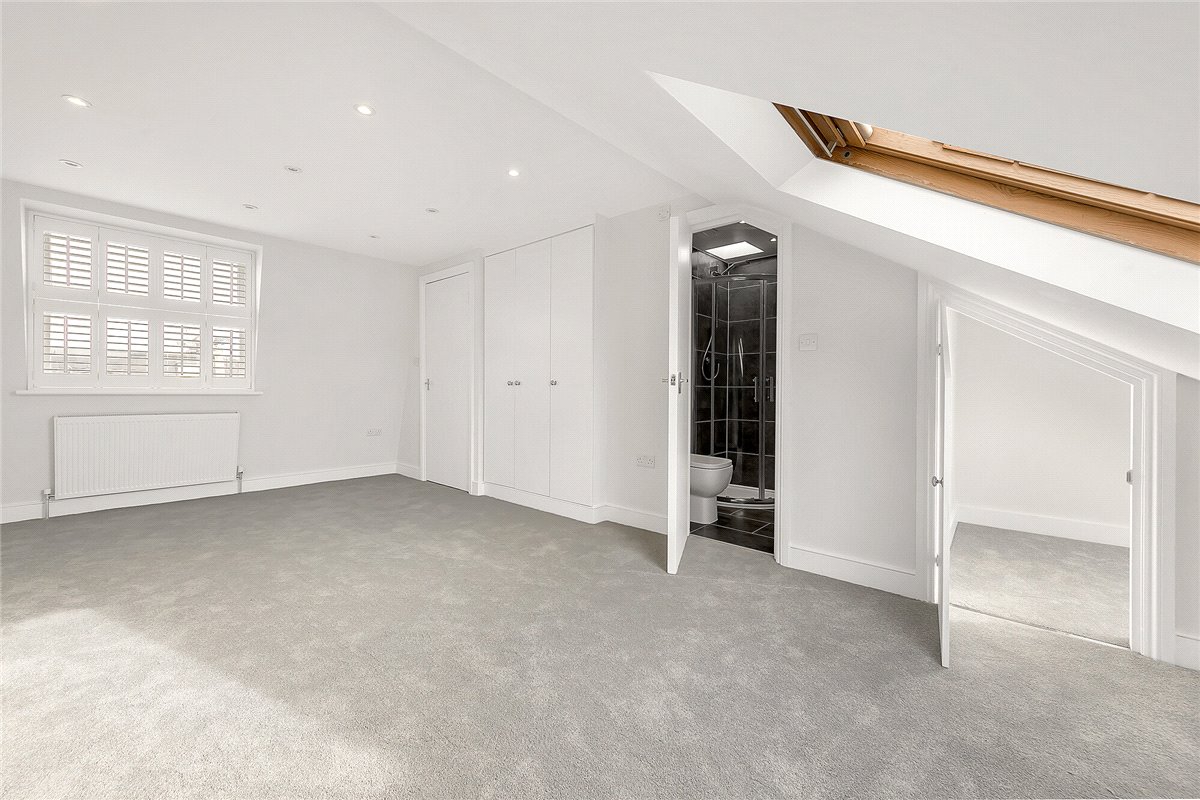 2 bedroom flat, Marville Road, London SW6 - Let Agreed