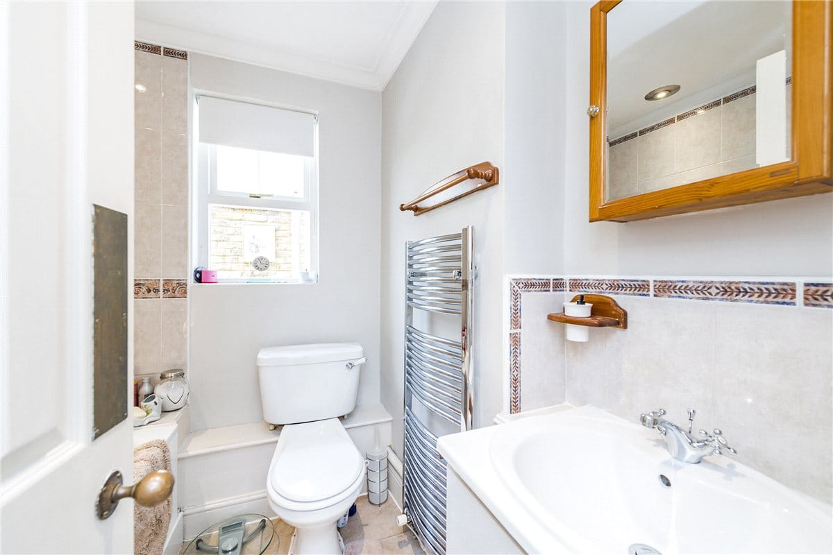 1 bedroom flat, Bishops Road, London SW6 - Available