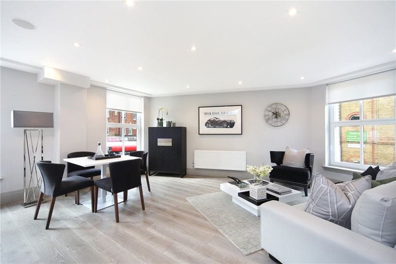 1 bedroom flat, Grayton House, 498-504 Fulham Road SW6