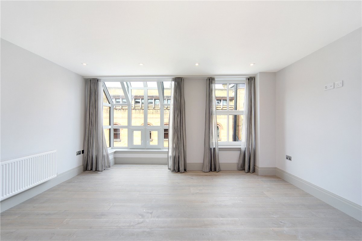 1 bedroom flat, Grayton House, 498-504 Fulham Road SW6 - Available