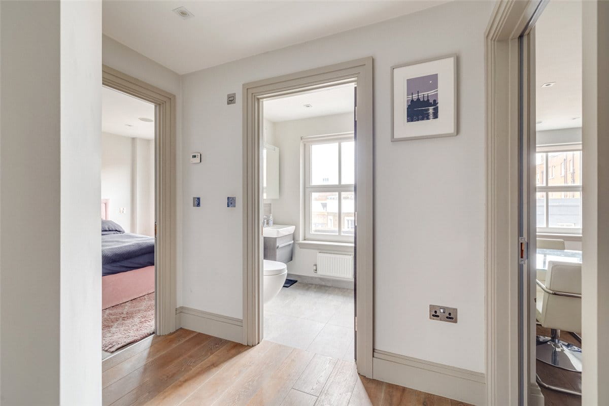 1 bedroom flat, Grayton House, 498-504 Fulham Road SW6 - Available