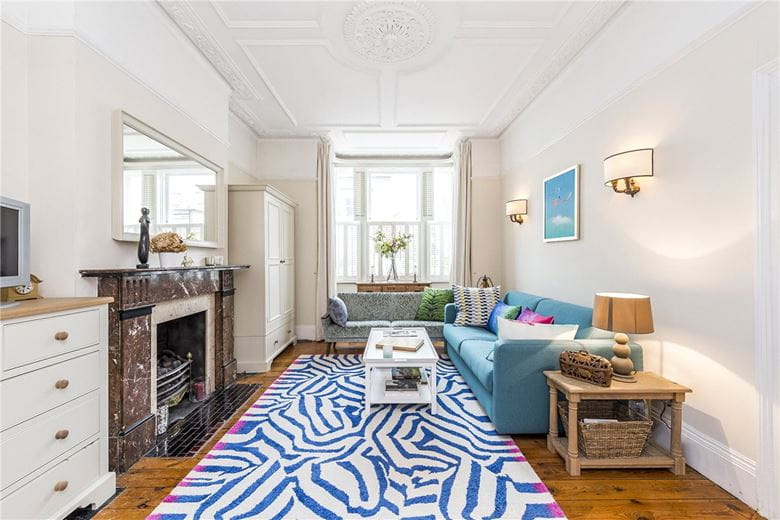 2 bedroom flat, Hestercombe Avenue, London SW6 - Let Agreed