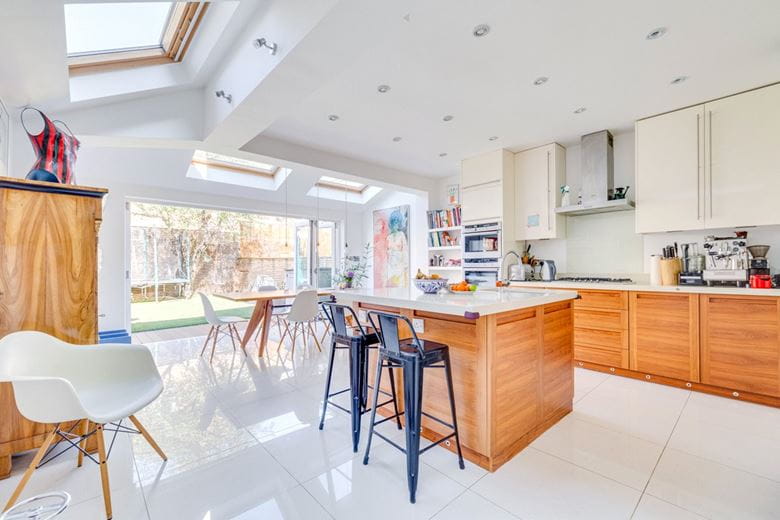 5 bedroom house, Gowan Avenue, London SW6 - Let Agreed
