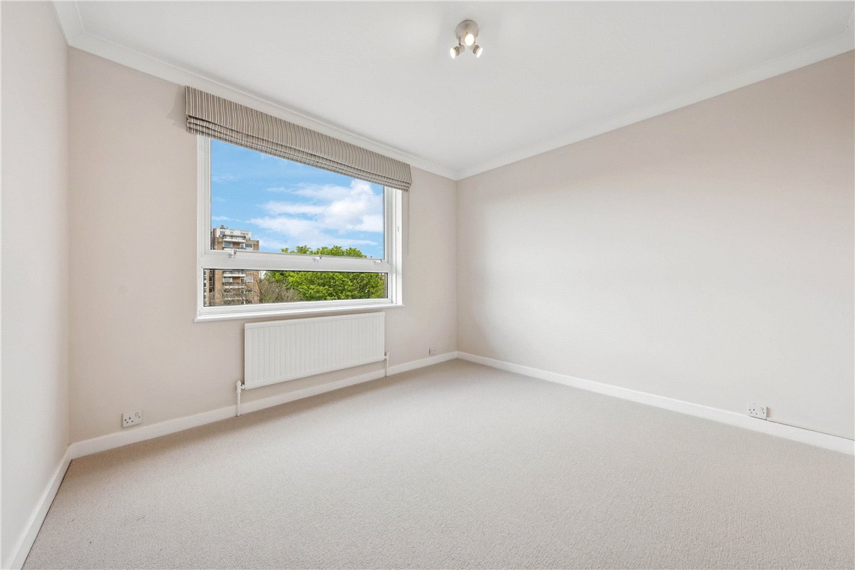 3 bedroom flat, Napier Court, Ranelagh Gardens SW6 - Available