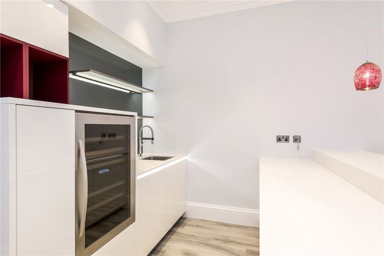 5 bedroom house, Kimbell Gardens, London SW6 - Available