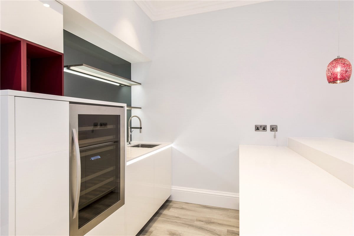 5 bedroom house, Kimbell Gardens, London SW6 - Available