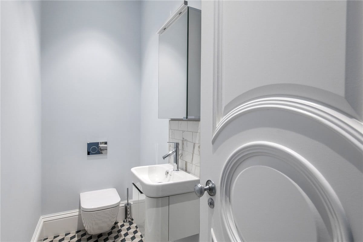 5 bedroom house, Kimbell Gardens, London SW6 - Available