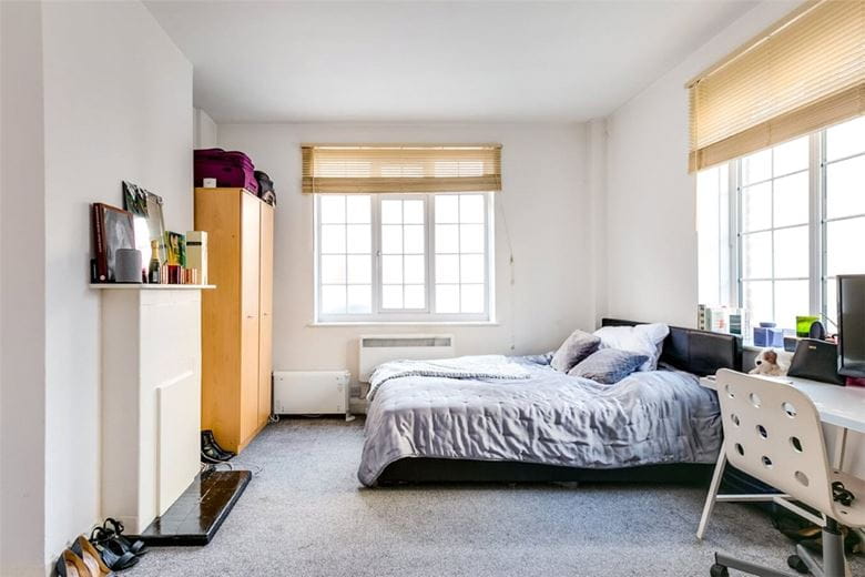 1 bedroom flat, Charleville Court, Charleville Road W14 - Available