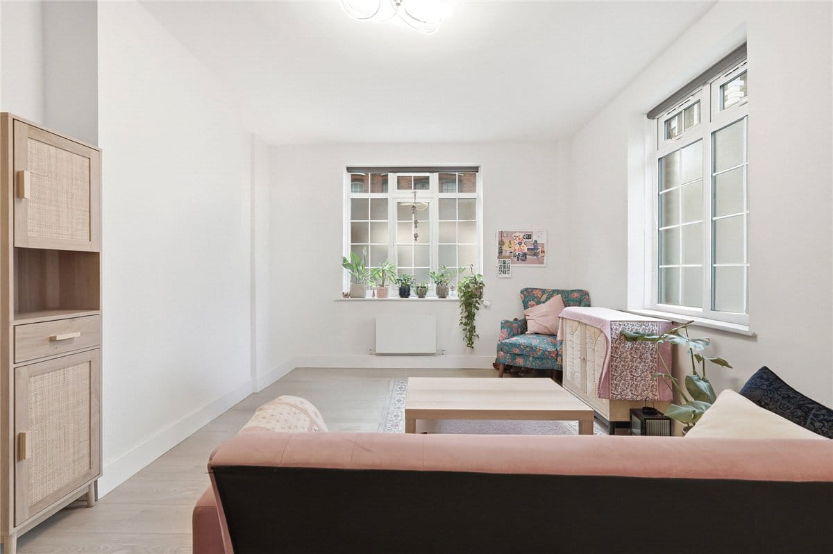 1 bedroom flat, Charleville Court, Charleville Road W14 - Available