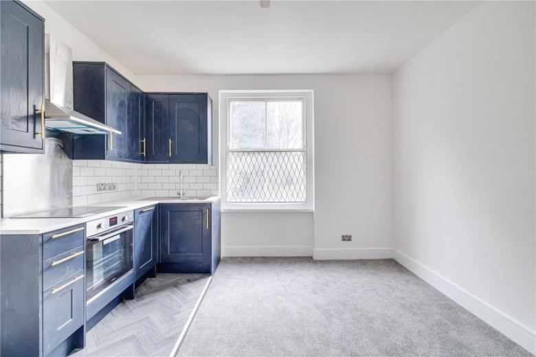 2 bedroom flat, Waldemar Avenue Mansions, Waldemar Avenue SW6 - Let Agreed