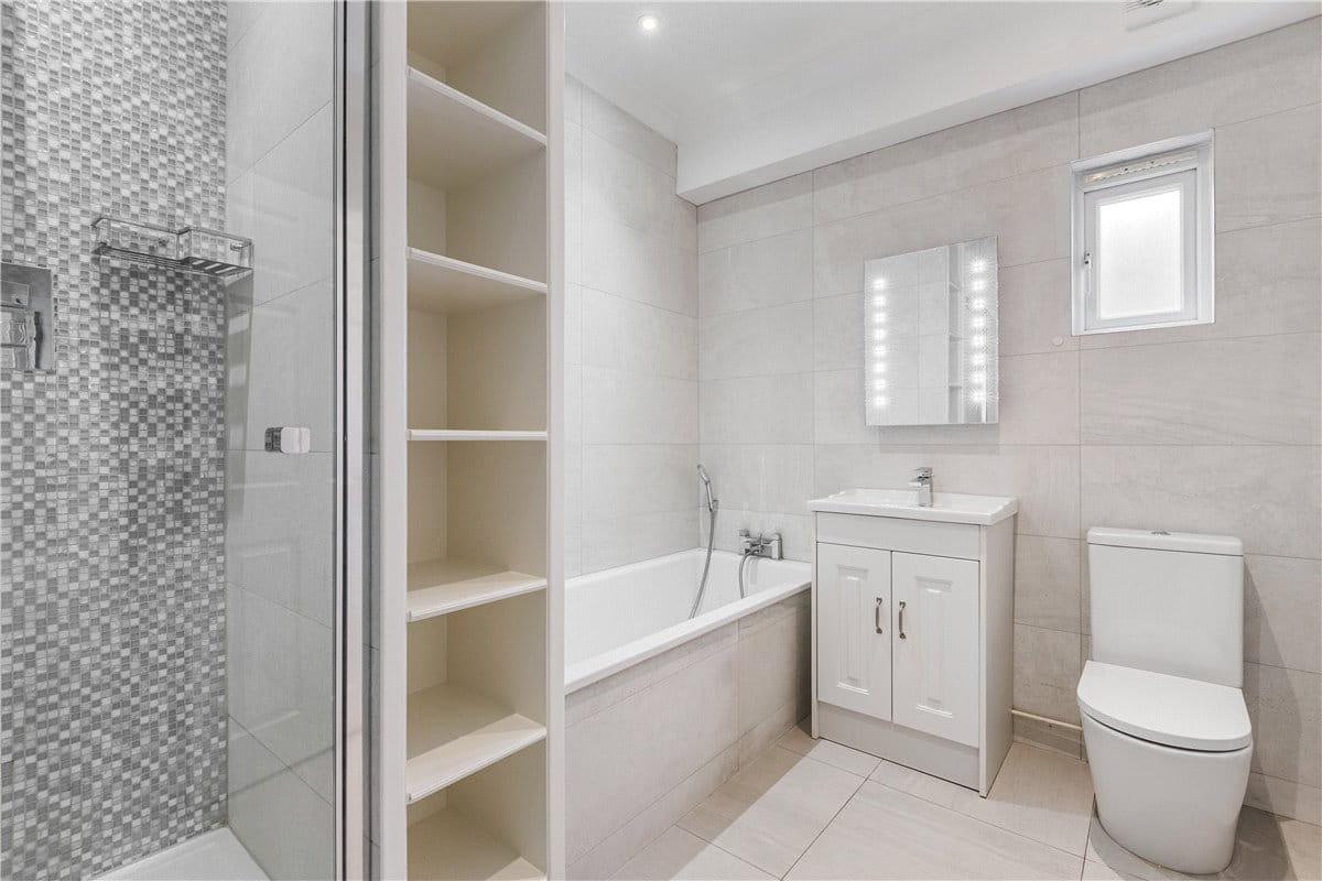 3 bedroom flat, Danehurst Street, London SW6 - Available