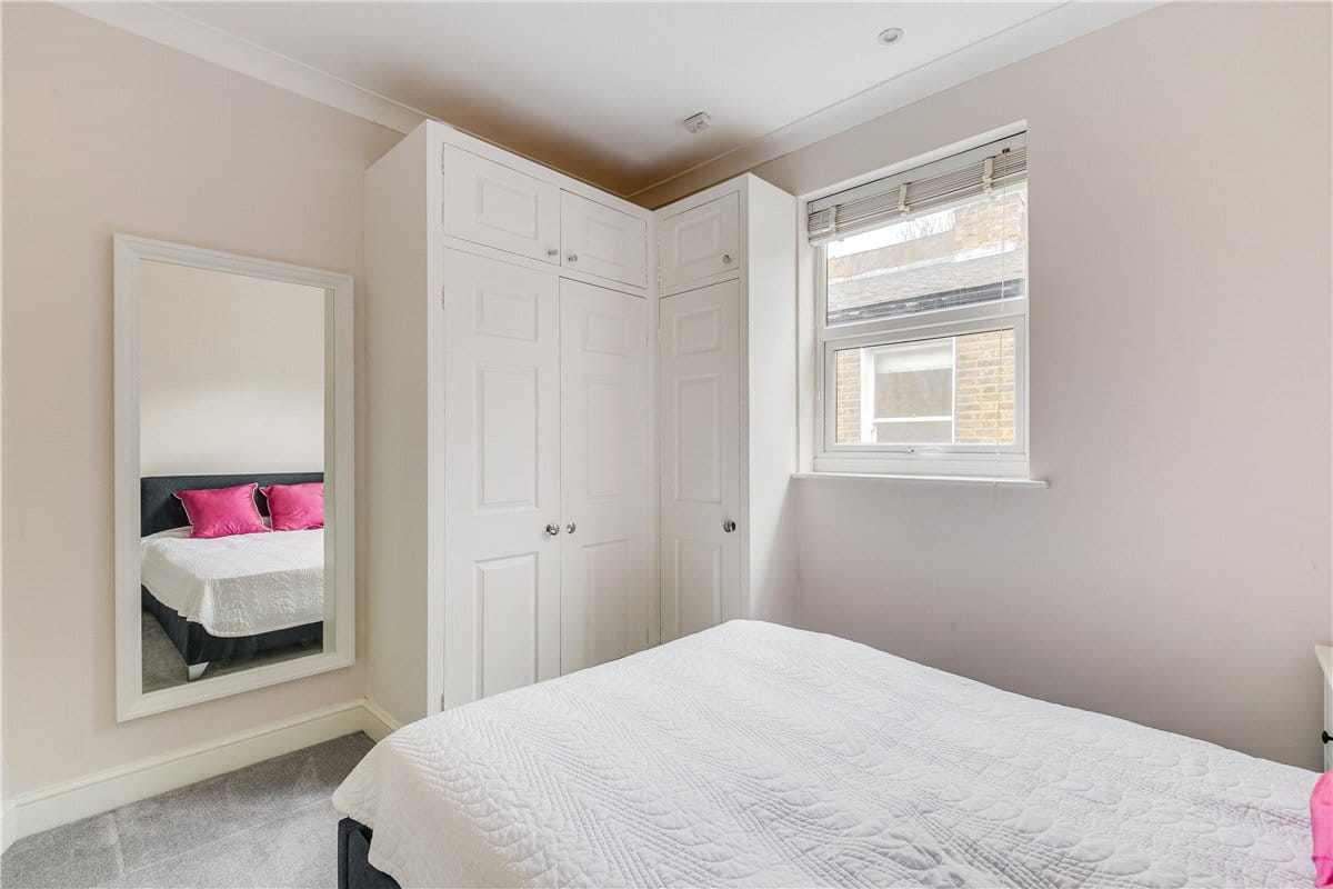 3 bedroom flat, Danehurst Street, London SW6 - Available