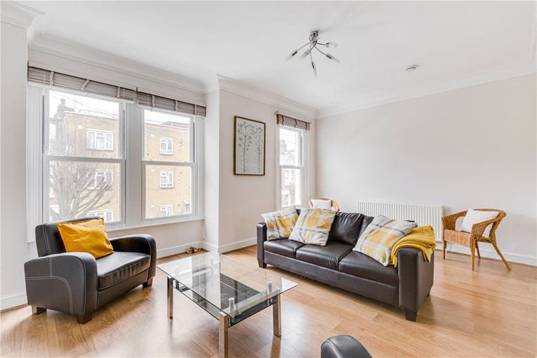 3 bedroom flat, Danehurst Street, London SW6 - Available