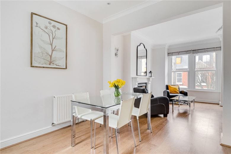 3 bedroom flat, Danehurst Street, London SW6 - Available