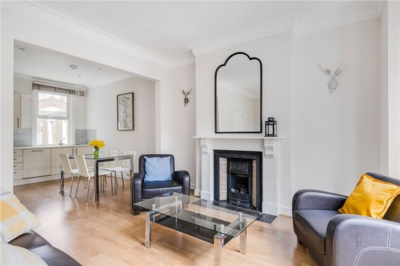 3 bedroom flat, Danehurst Street, London SW6 - Available