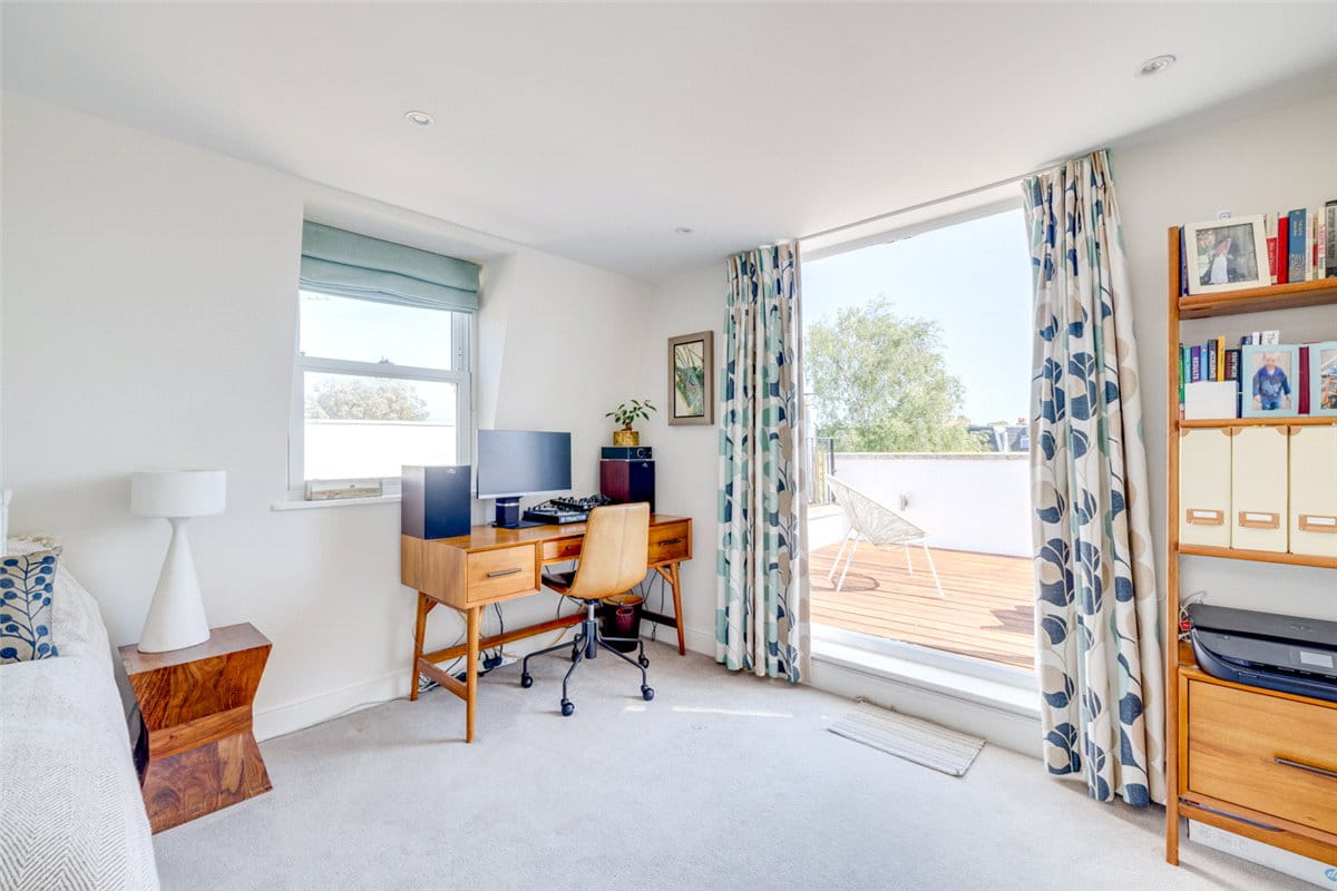 5 bedroom house, Queensmill Road, London SW6