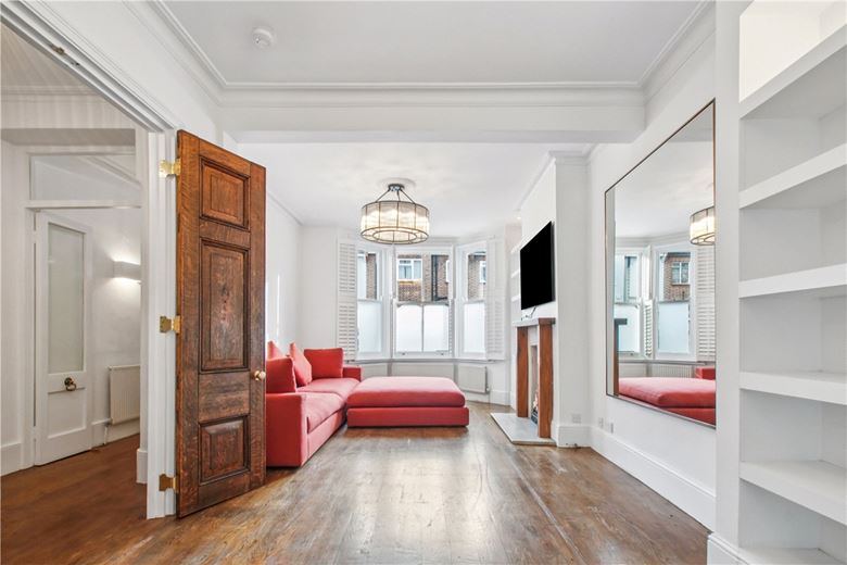 3 bedroom house, Colehill Lane, London SW6 - Available