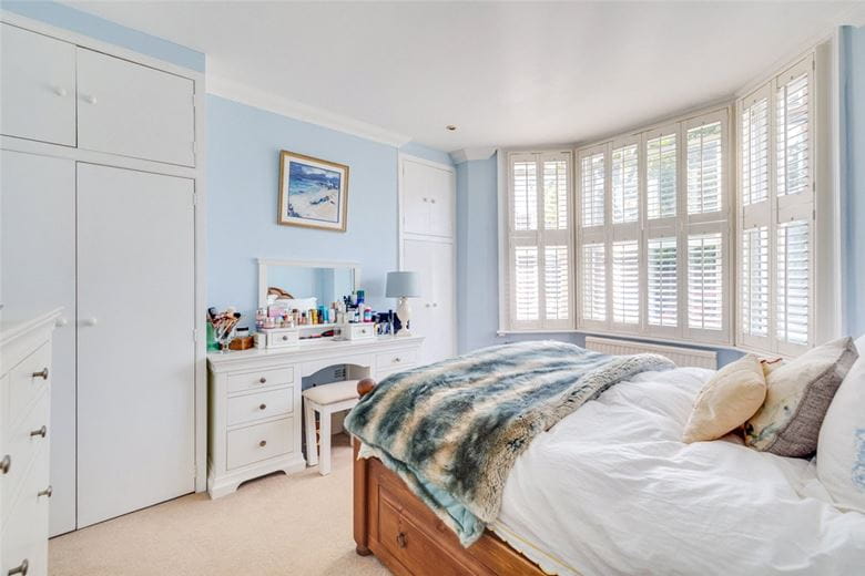 2 bedroom flat, Kingwood Road, London SW6 - Let Agreed