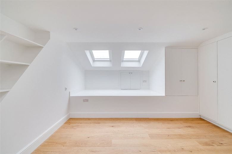4 bedroom house, Hannell Road, London SW6