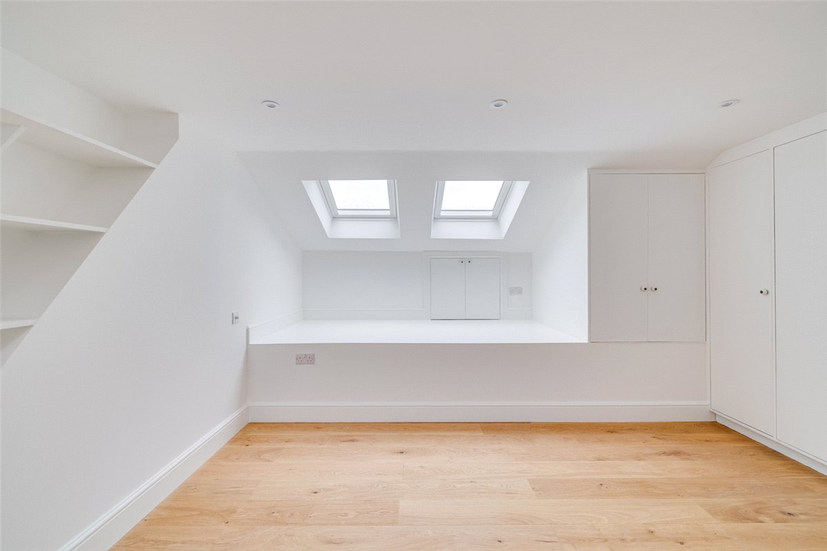 4 bedroom house, Hannell Road, London SW6