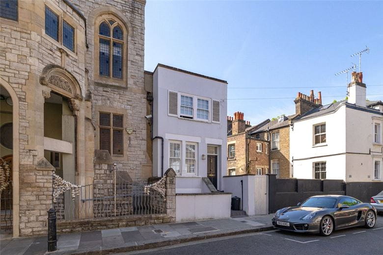 1 bedroom flat, Effie Road, London SW6 - Let Agreed