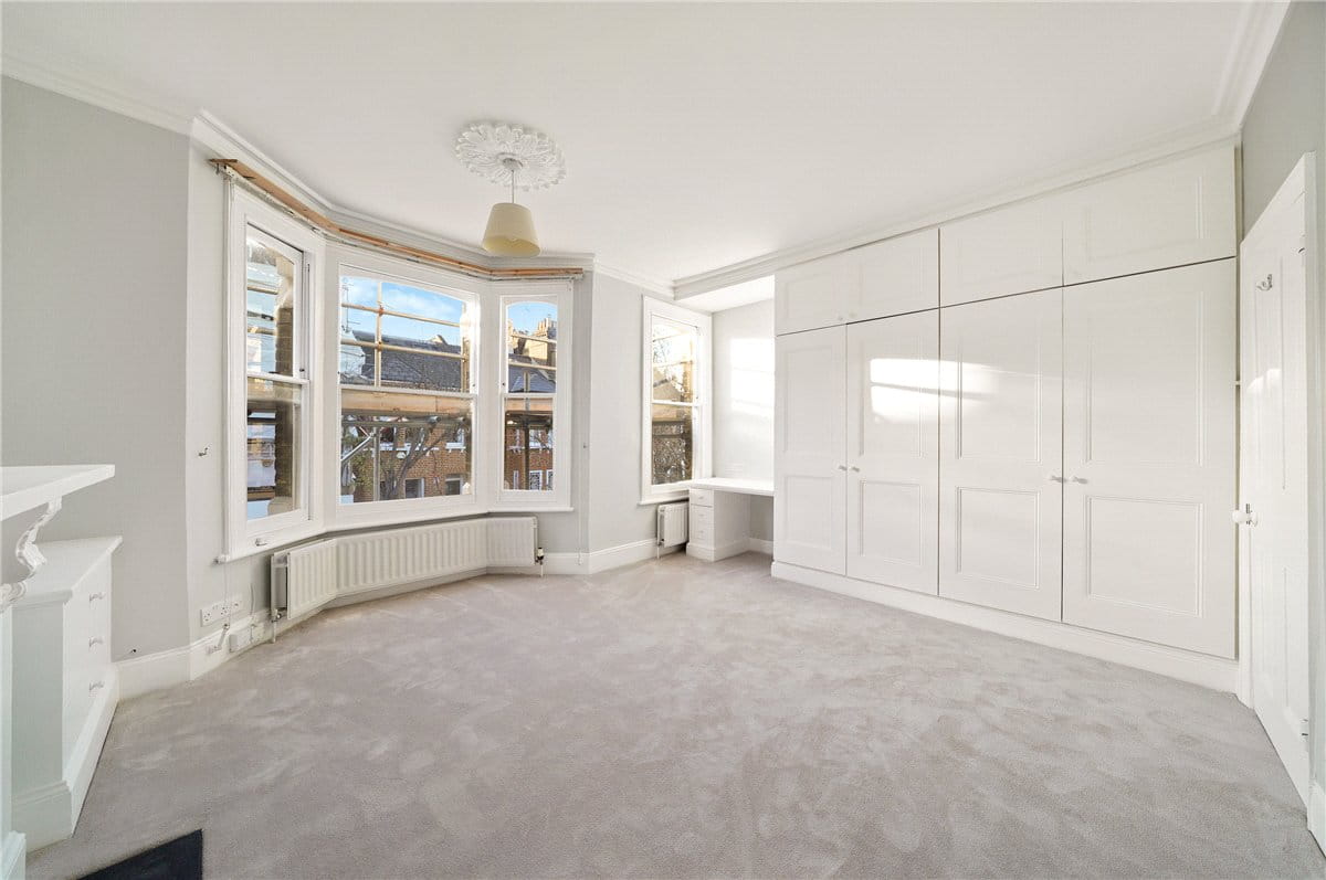 4 bedroom house, Alderville Road, London SW6 - Available