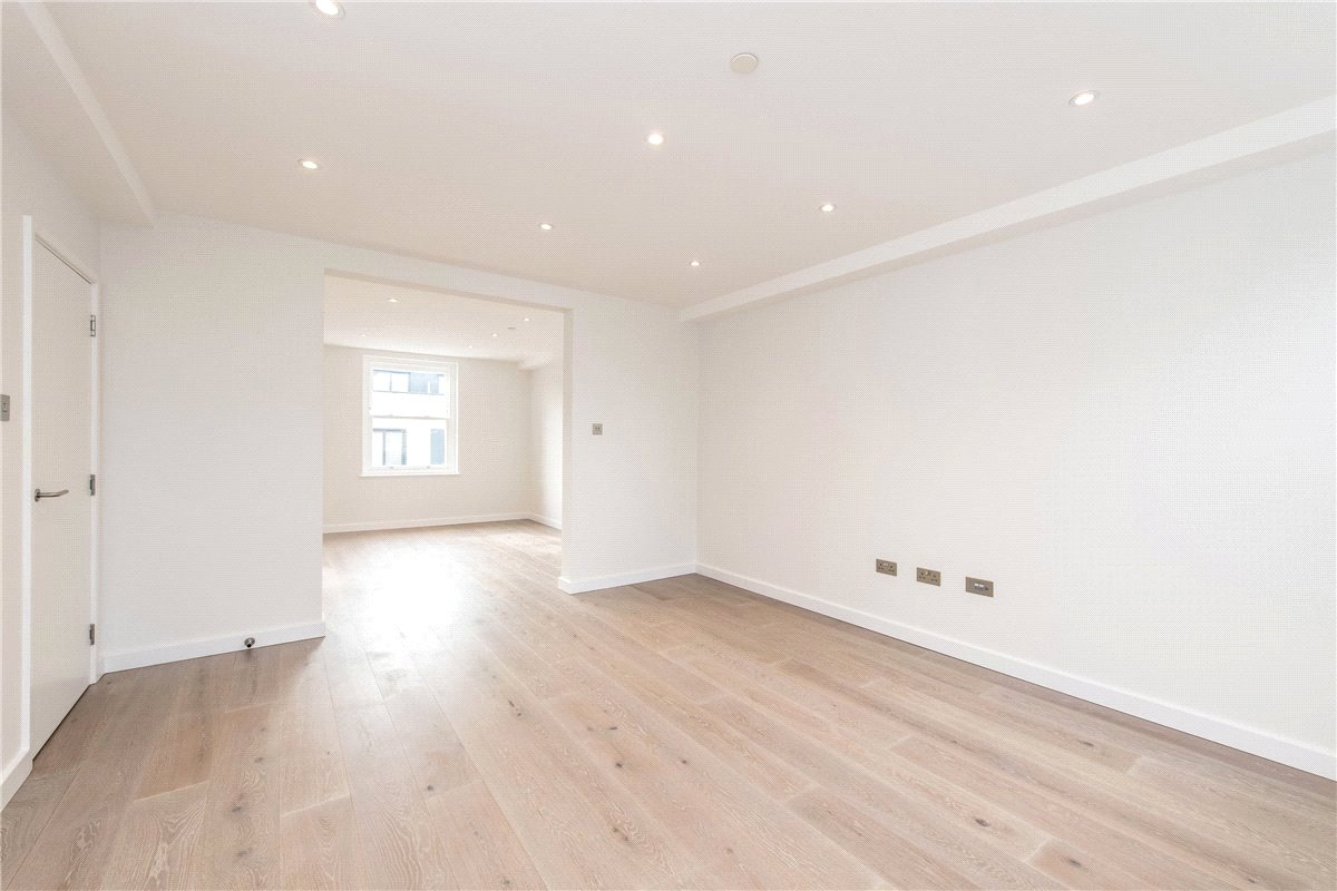 2 bedroom flat, King Street, London W6 - Let Agreed